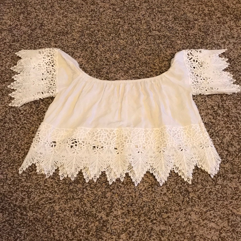 Off Shoulder Lace crop Top